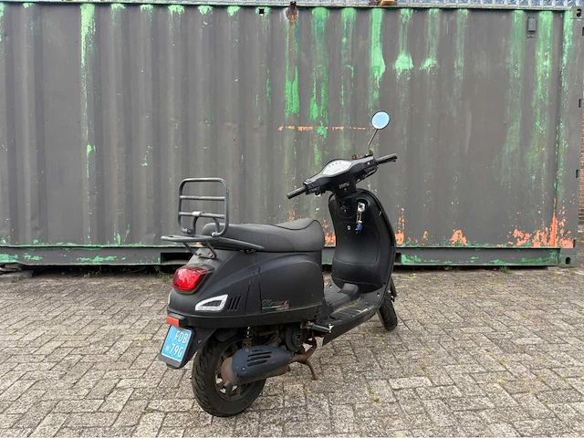 Partij diverse scooters - afbeelding 6 van  113