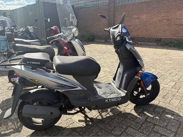 Partij diverse scooters - afbeelding 2 van  113