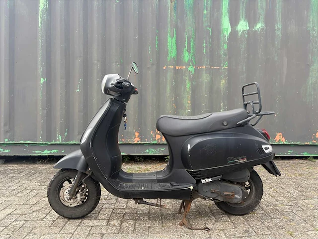 Partij diverse scooters - afbeelding 14 van  113