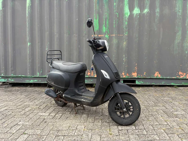 Partij diverse scooters - afbeelding 18 van  113