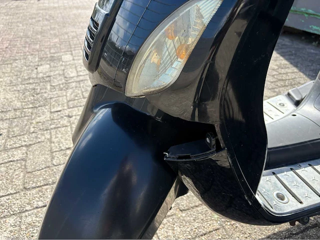 Partij diverse scooters - afbeelding 31 van  113