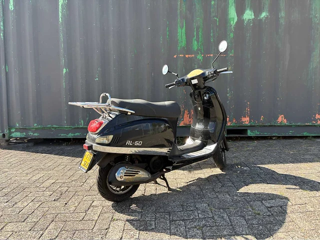 Partij diverse scooters - afbeelding 34 van  113