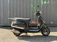 Partij diverse scooters - afbeelding 47 van  113