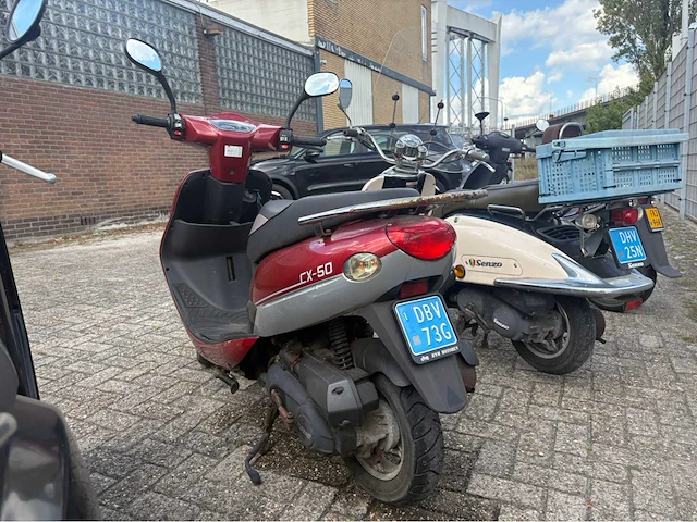 Partij diverse scooters - afbeelding 72 van  113