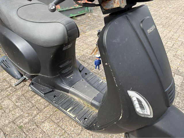 Partij diverse scooters - afbeelding 76 van  113