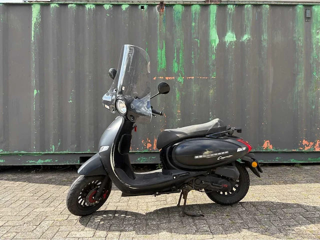 Partij diverse scooters - afbeelding 77 van  113