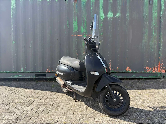 Partij diverse scooters - afbeelding 79 van  113