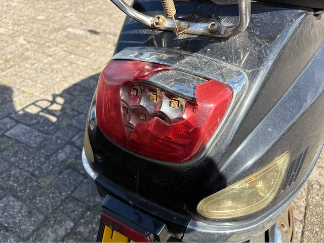 Partij diverse scooters - afbeelding 88 van  113