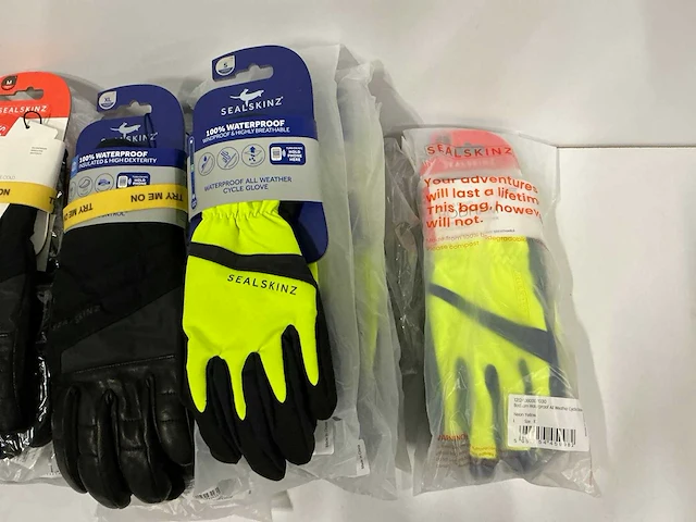 Partij diverse sealskinz fietshandschoenen (16x) - afbeelding 6 van  11