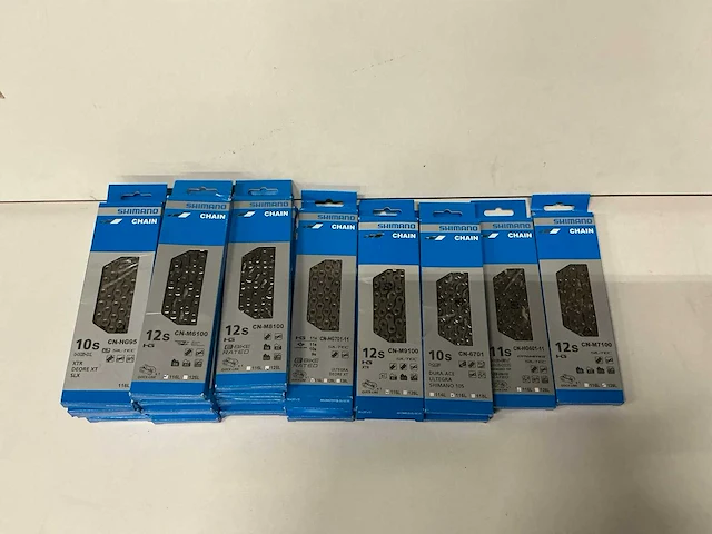 Partij diverse shimano chains (22x) - afbeelding 1 van  8