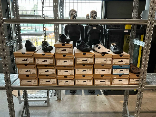 Partij diverse shimano wielrenschoenen (20x) - afbeelding 1 van  19