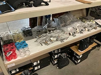 Partij diverse skateboard accessoires (65x) - afbeelding 2 van  6