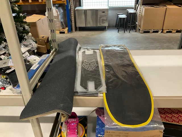 Partij diverse skateboard onderdelen/toebehoren (255x) - afbeelding 7 van  13