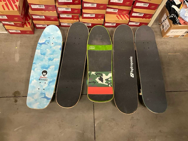Partij diverse skateboards met display (10x) - afbeelding 3 van  12