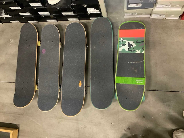 Partij diverse skateboards met display (10x) - afbeelding 4 van  12