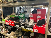 Partij diverse sneakers (24x) - afbeelding 1 van  9
