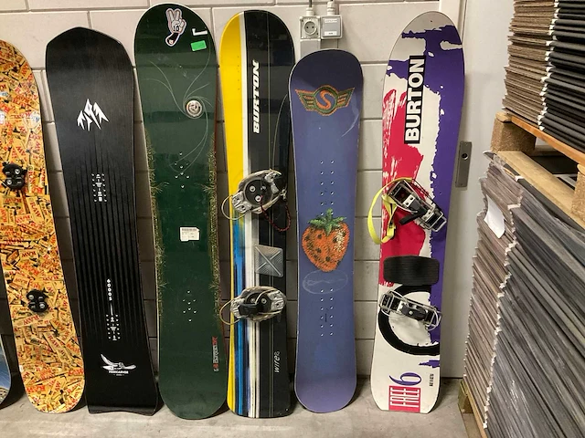 Partij diverse snowboards (10x) - afbeelding 2 van  4