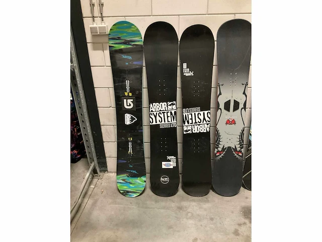 Partij diverse snowboards (11x) - afbeelding 2 van  5