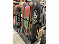 Partij diverse snowboards o.a burton/jones/libtech (28x) - afbeelding 7 van  19