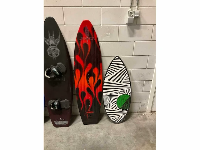 Partij diverse snowboards/waterboards (7x) - afbeelding 4 van  4