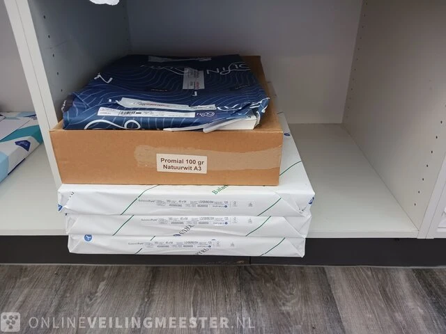 Partij diverse soorten papier - afbeelding 23 van  23