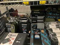 Partij diverse sp gadgets cases (132x) - afbeelding 6 van  18