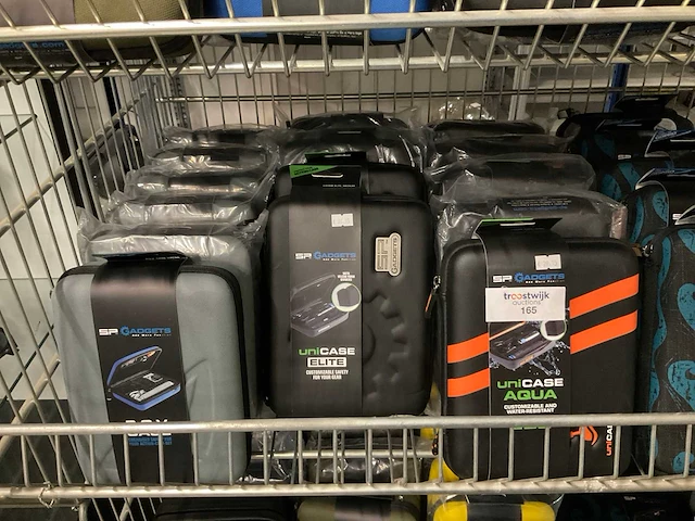 Partij diverse sp gadgets cases (132x) - afbeelding 17 van  18