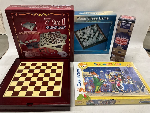 Partij diverse spellen circa (80x) - afbeelding 1 van  10