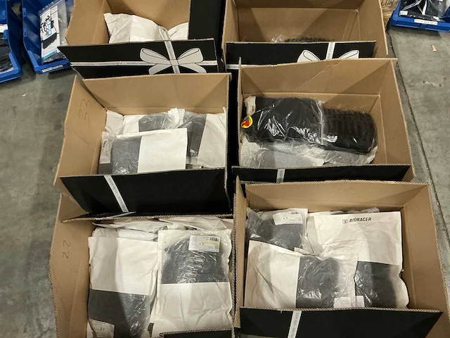 Partij diverse sport2x/bioracer fietsshorts (122x) - afbeelding 9 van  16