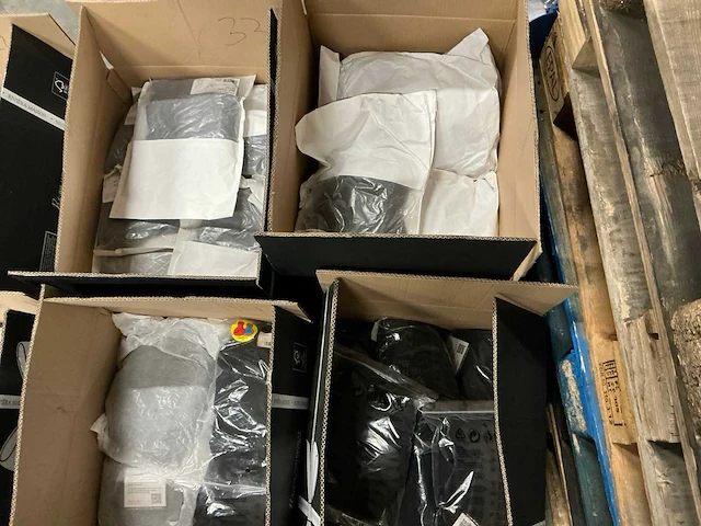 Partij diverse sport2x/bioracer fietsshorts (122x) - afbeelding 10 van  16