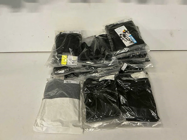 Partij diverse sport2x/bioracer wielrenkleding (19x) - afbeelding 1 van  11