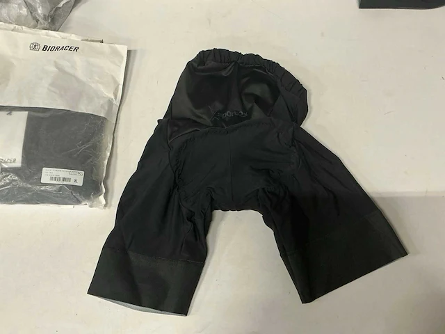 Partij diverse sport2x/bioracer wielrenkleding (21x) - afbeelding 11 van  17