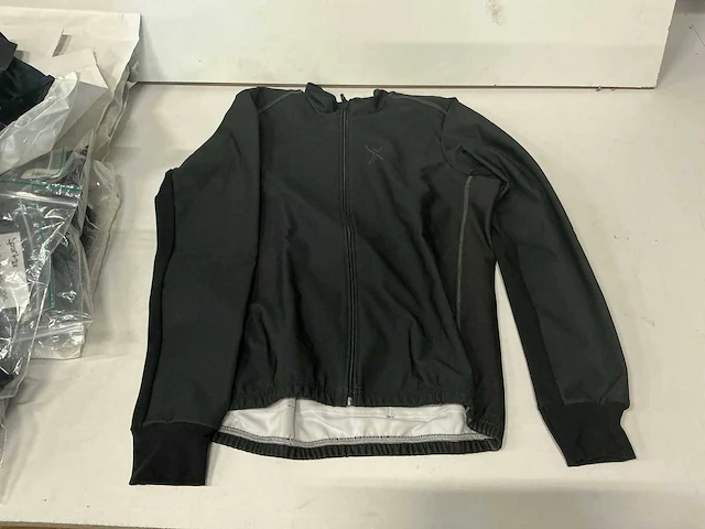 Partij diverse sport2x/bioracer wielrenkleding (23x) - afbeelding 3 van  24