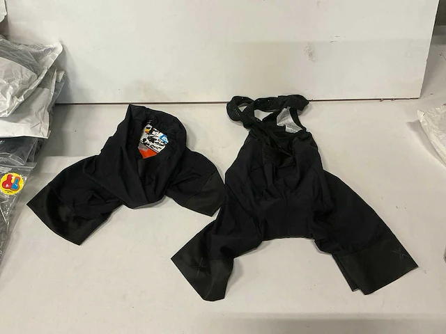 Partij diverse sport2x/bioracer wielrenkleding (27x) - afbeelding 10 van  17