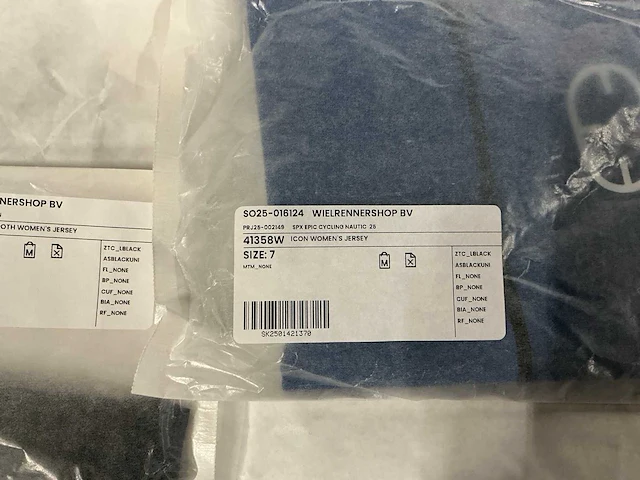 Partij diverse sport2x/bioracer womens jerseys (67x) - afbeelding 9 van  10