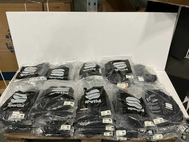 Partij diverse sportful bibshorts/bibtights/bibs/shorts (32x) - afbeelding 1 van  29