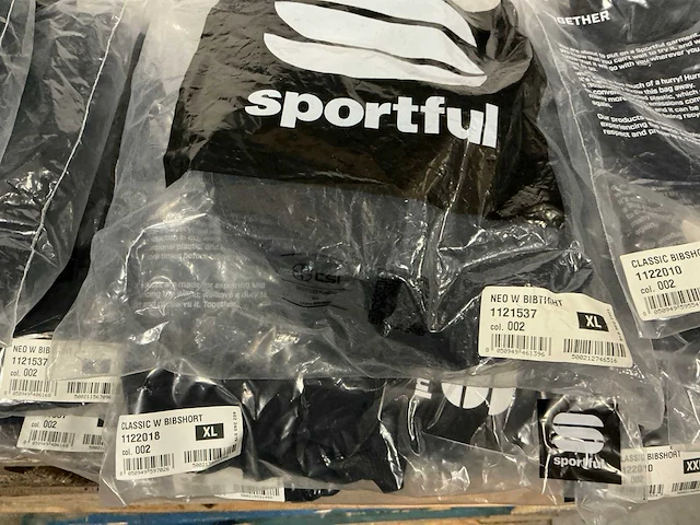 Partij diverse sportful bibshorts/bibtights/bibs/shorts (32x) - afbeelding 18 van  29