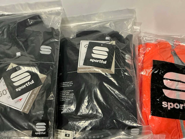 Partij diverse sportful jackets (27x) - afbeelding 2 van  17
