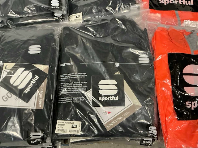 Partij diverse sportful jackets (27x) - afbeelding 4 van  17