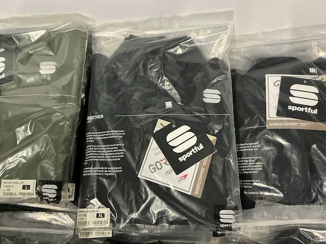 Partij diverse sportful jackets (27x) - afbeelding 14 van  17