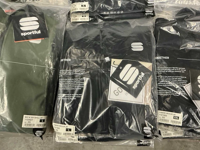 Partij diverse sportful jackets (27x) - afbeelding 15 van  17