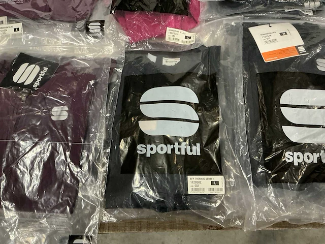 Partij diverse sportful jackets/jerseys/tops (28x) - afbeelding 28 van  29