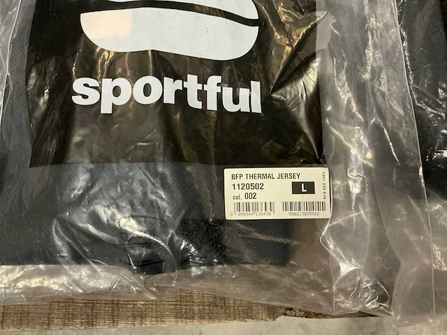 Partij diverse sportful jackets/jerseys/tops (28x) - afbeelding 29 van  29