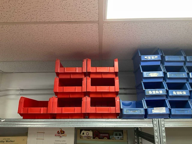 Partij diverse stapelbakjes (44x) - afbeelding 2 van  4