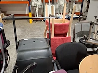 Partij diverse stoelen, bureaustoelen en bedrijfsinventaris - afbeelding 3 van  23