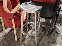 Partij diverse stoelen, bureaustoelen en bedrijfsinventaris - afbeelding 10 van  23