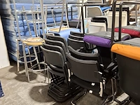 Partij diverse stoelen, bureaustoelen en bedrijfsinventaris - afbeelding 16 van  23