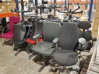 Partij diverse stoelen en bureaustoelen, o.a. comforto, hag - afbeelding 7 van  10