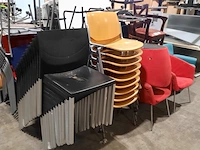 Partij diverse stoelen o.a artifort - afbeelding 2 van  16