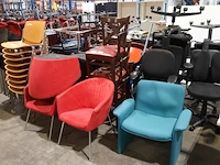 Partij diverse stoelen o.a artifort - afbeelding 3 van  16